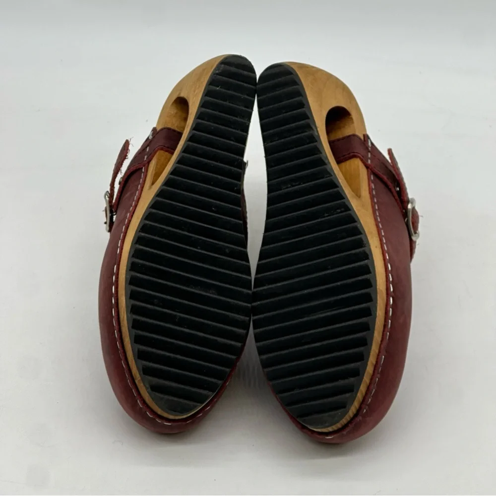 Sanita Clogs. Size 10 - Picture 8 of 9